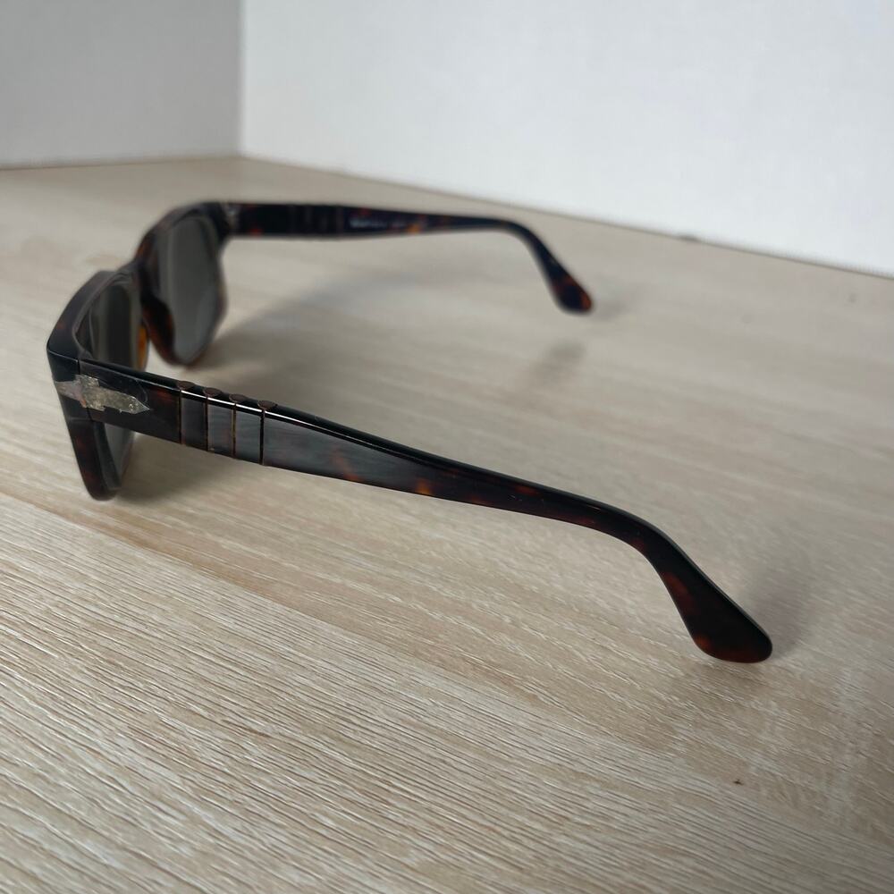 Tortoise Shell Sunglasses - Picture 8 of 9